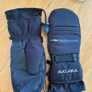 Women's Black Mittens